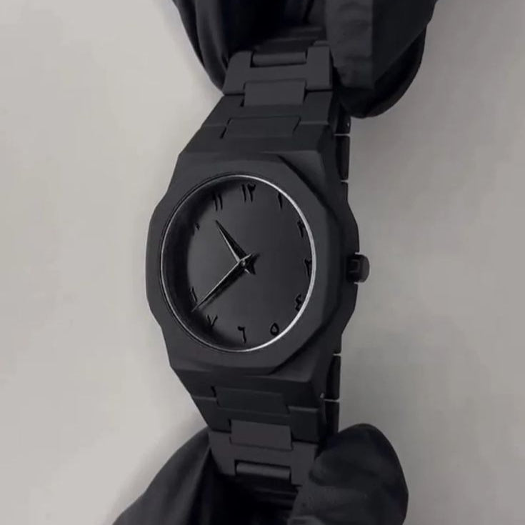 Aura Quartz Watch Black